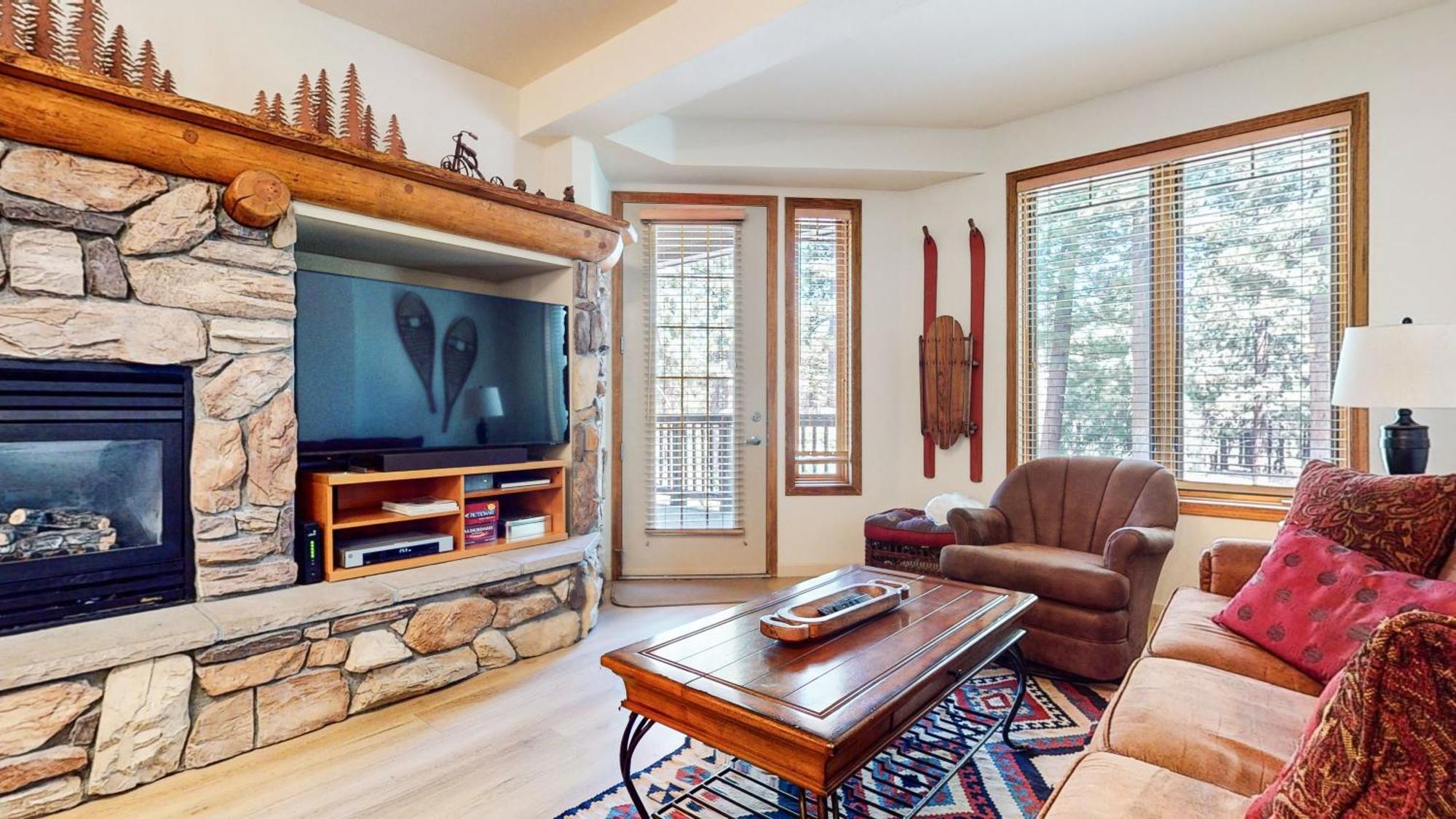 Mammoth Green 118 Located On Sierra Star Golf Course, Private Patio, Summer Pool Condo Mammoth Lakes Exterior foto